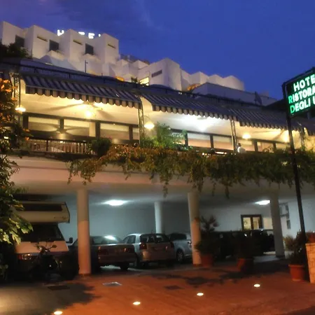 Degli Ulivi 3* Castro (Lecce)