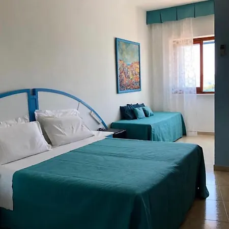 Degli Ulivi 3*