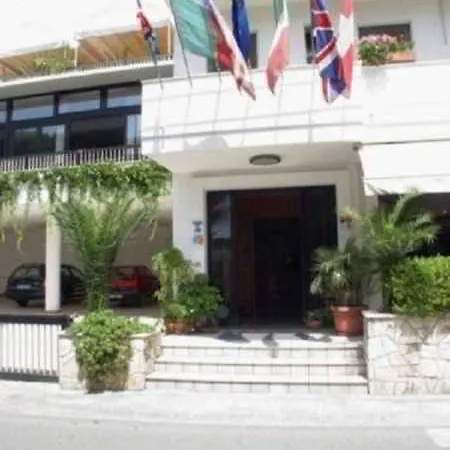 Szálloda Degli Ulivi Castro (Lecce)