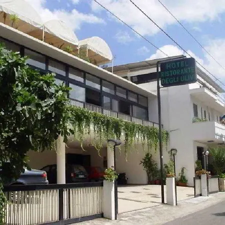 Degli Ulivi 3* Castro (Lecce)