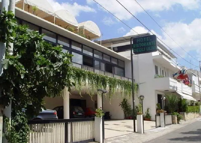 Degli Ulivi 3* Castro (Lecce)